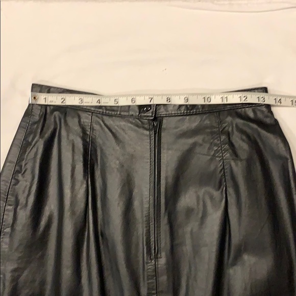 80’s Vintage Genuine Leather Skirt - Picture 5 of 8